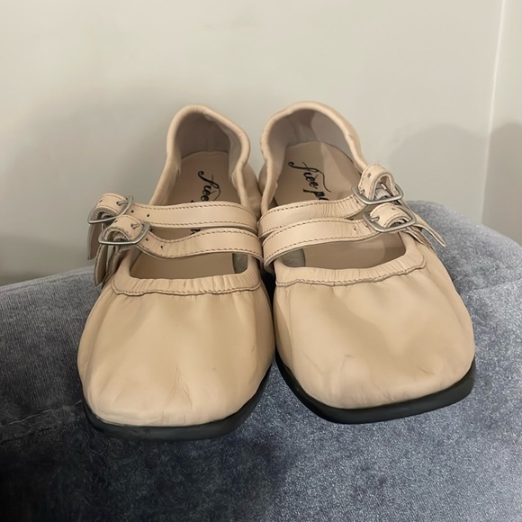 Free People Gemini Flat - Picture 11 of 12